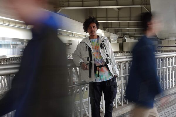 Sony ZV-1 | Appareil Vlog Sony (Capteur CMOS RS 1.0, AF avec Suivi en Temps réel sur l'œil (Photo & vidéo),écran orientable, vidéo 4K HDR, Micro directionnel 3 Capsules intégré)-Noir