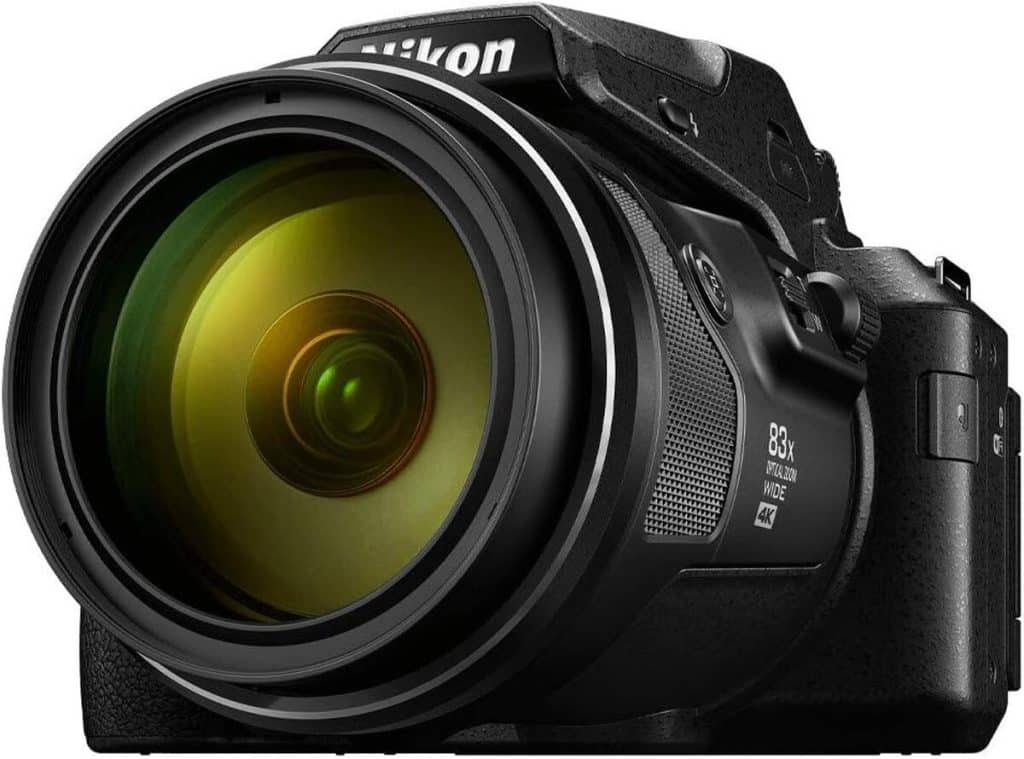 Test du Nikon Coolpix P950 : zoom 83x et écran orientable
