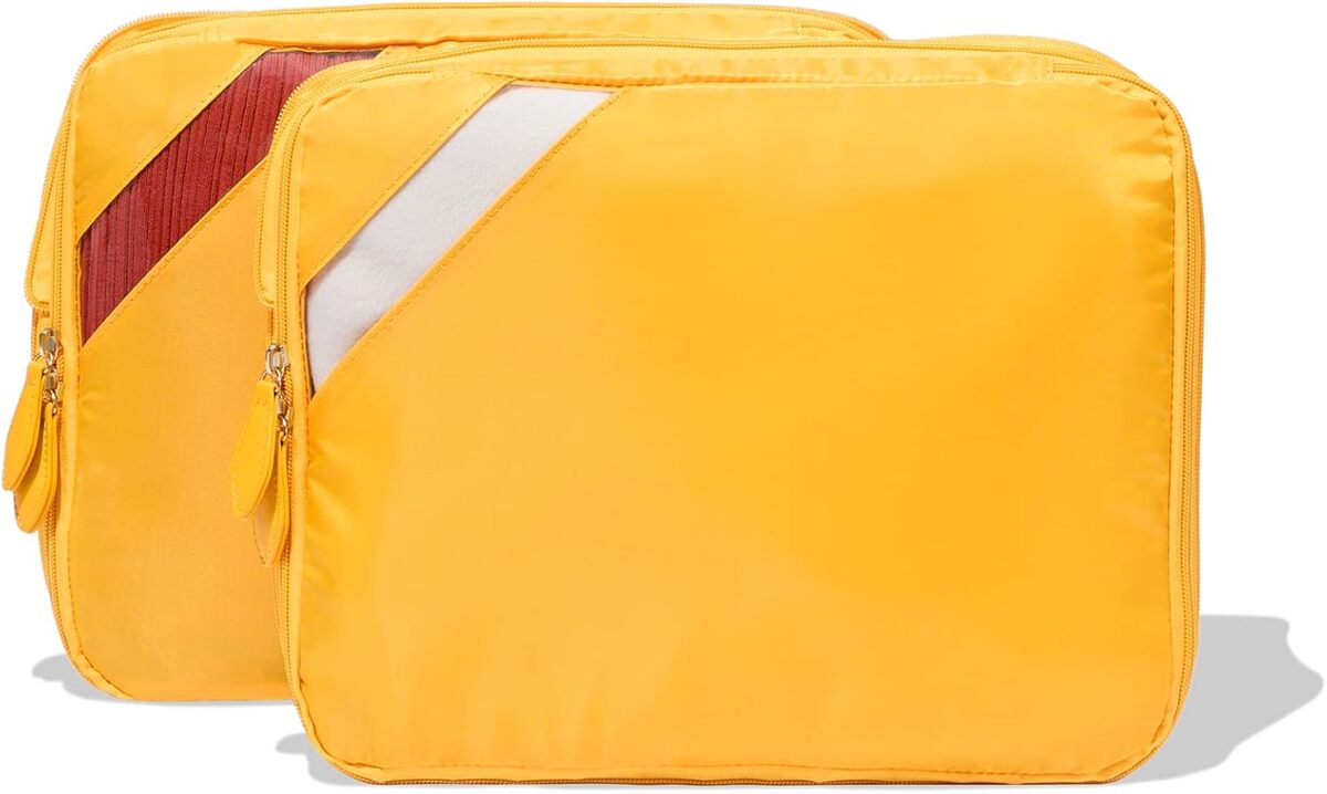 Test des organiseurs de voyage Paravel : cubes de compression jaunes