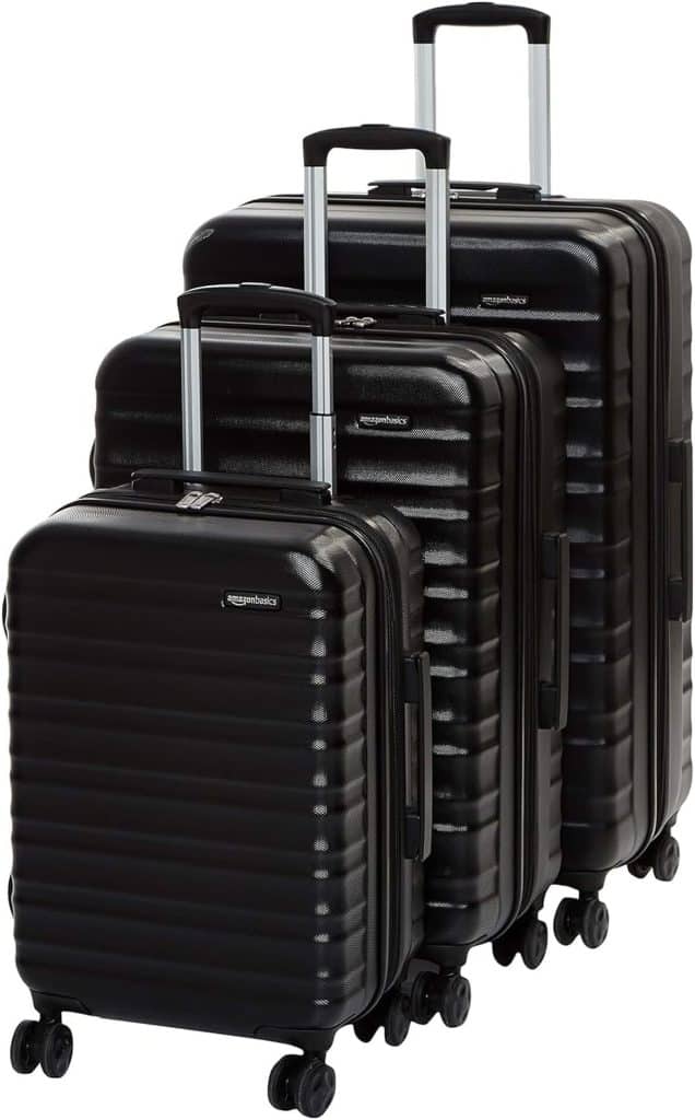 Test : valise Amazon Basics roulettes pivotantes, ensemble 3 pièces