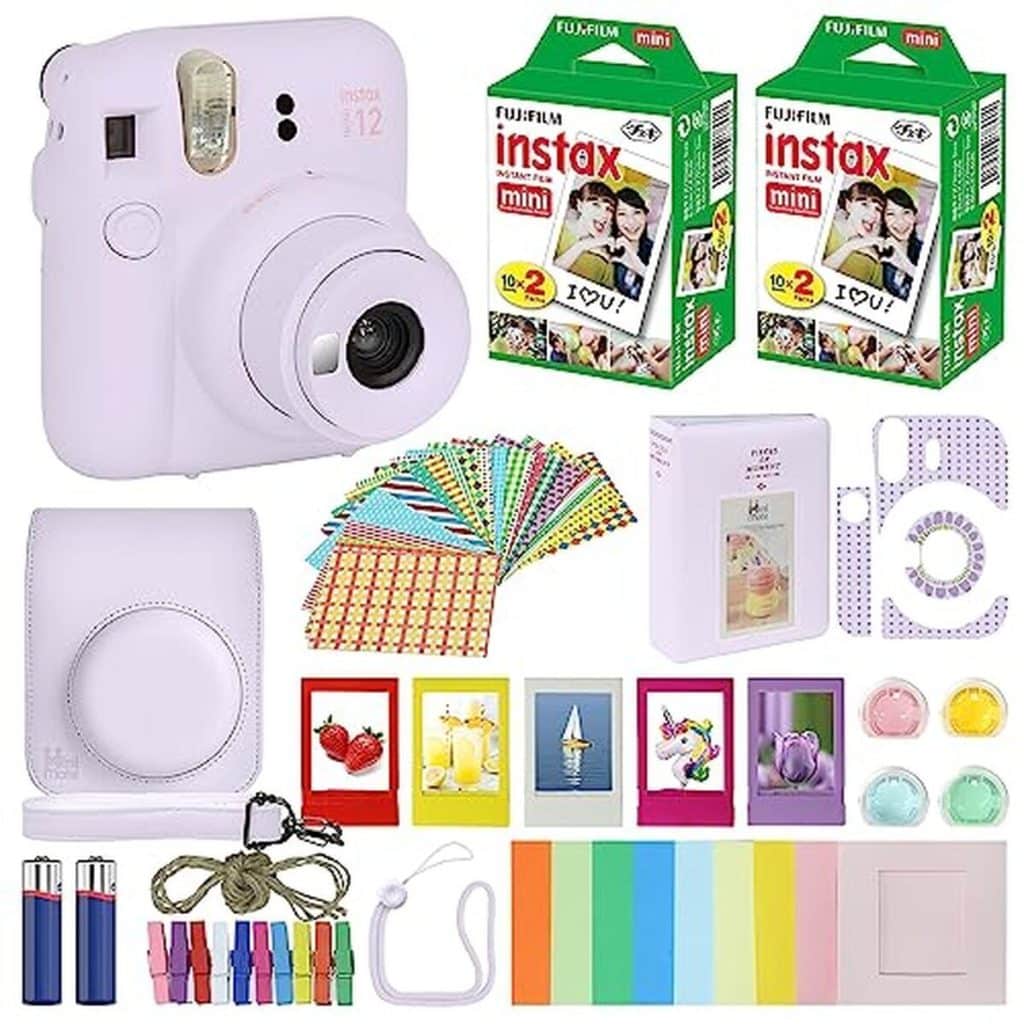 Test de l'appareil photo Fujifilm Instax Mini 12 lilas violet avec accessoires complets