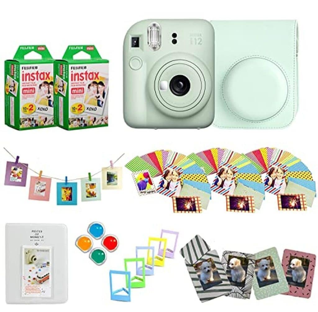 Test Fujifilm Instax Mini 12 : pack photo instantané et accessoires