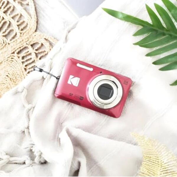 Découvrez le kodak Pixpro FZ55 dans notre test détaillé : un appareil photo compact qui allie performance et simplicité pour capturer vos moments précieux avec élégance