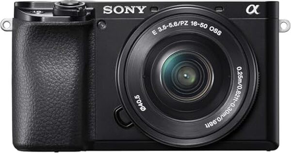 Découvrez notre test complet du Sony Alpha 6100, un hybride APS-C performant avec des objectifs zoom de qualité. Explorez ses caractéristiques et performances pour photographes amateurs et passionnés.