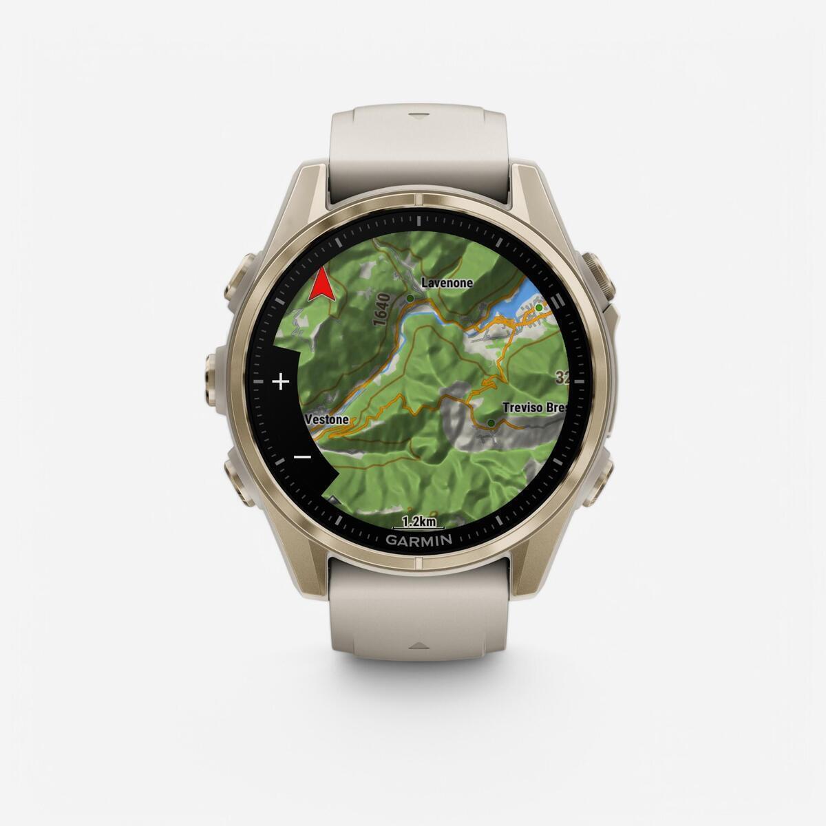 Test montre connectée Decathlon Fēnix 8 : écran AMOLED et élégance en 43mm