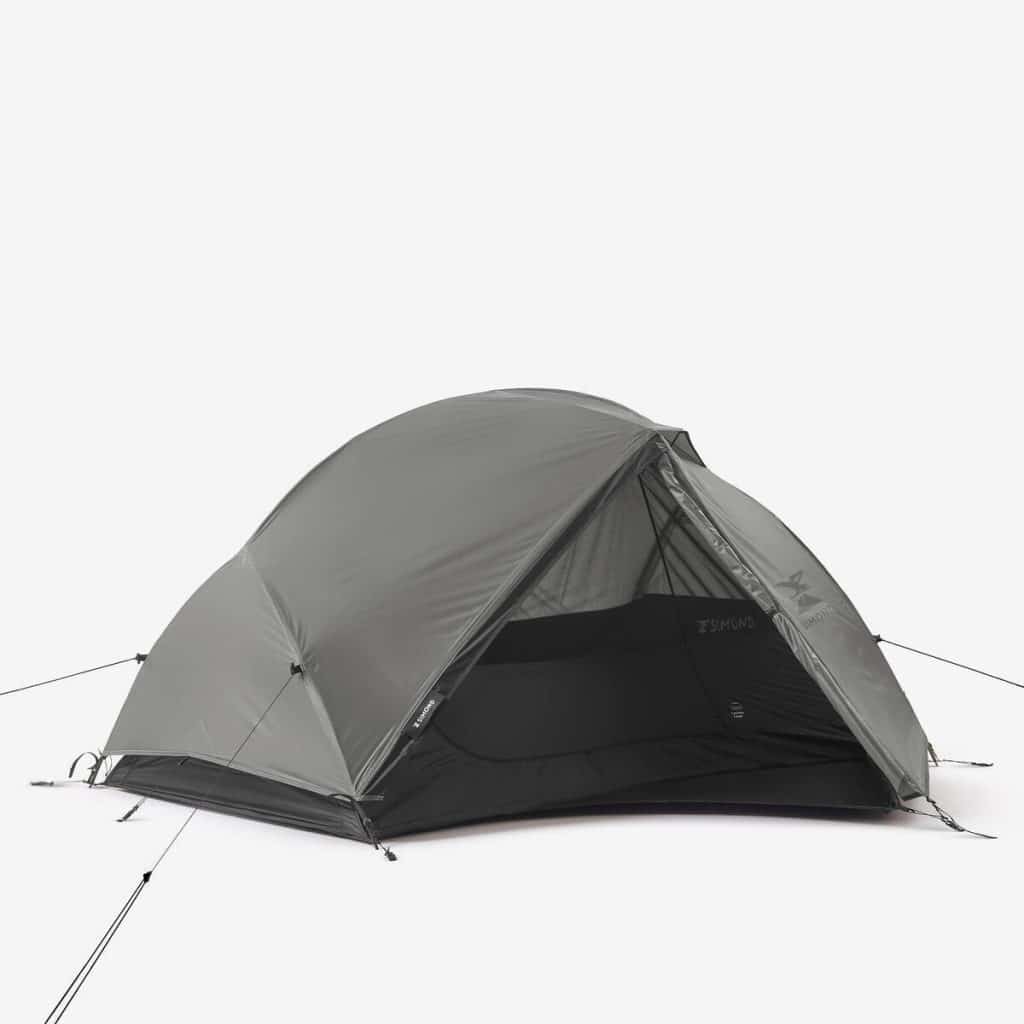 Test : tente MT900 Decathlon, légère et autoportante